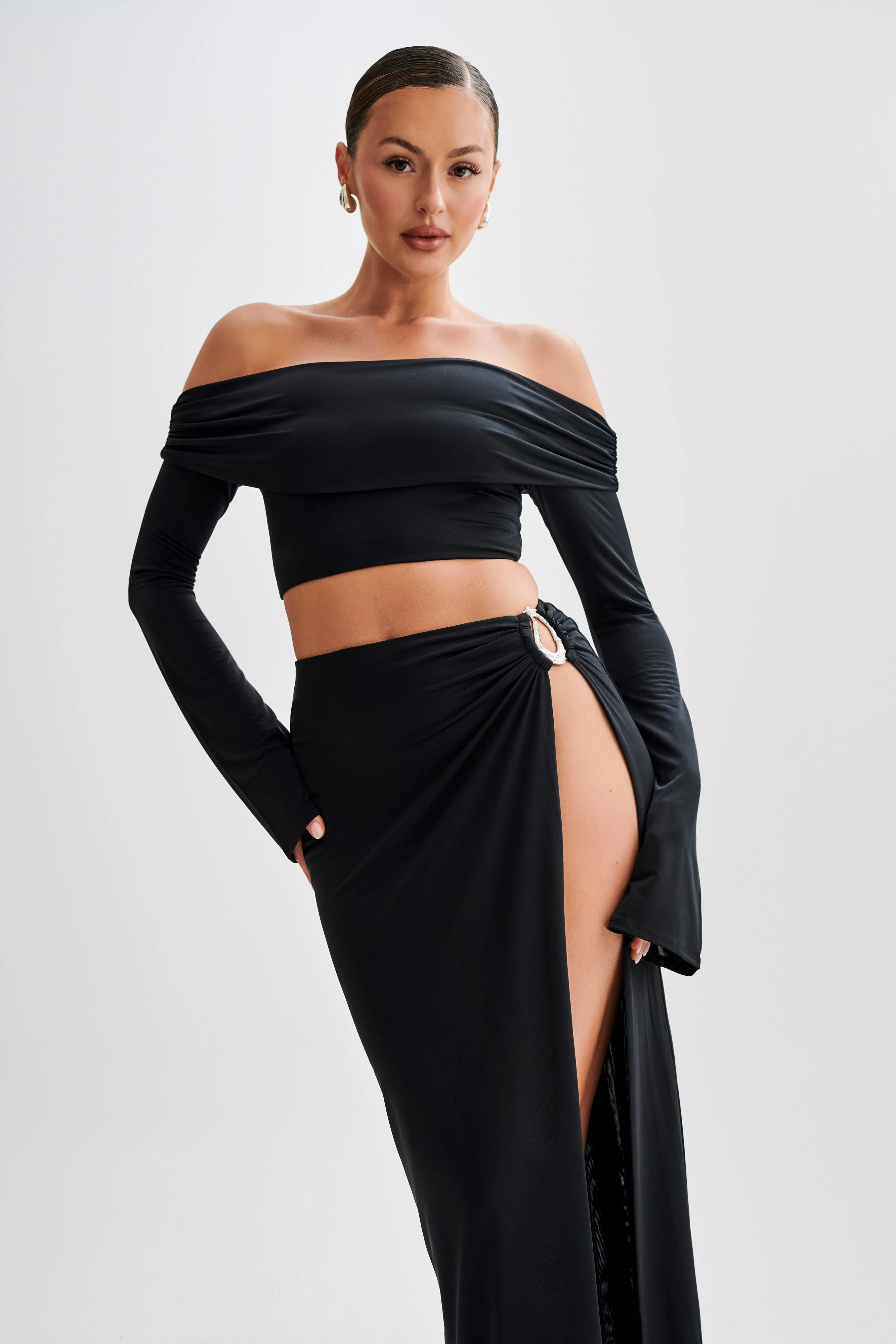 Camryn Slinky Off Shoulder Crop Top - Black | MESHKI US