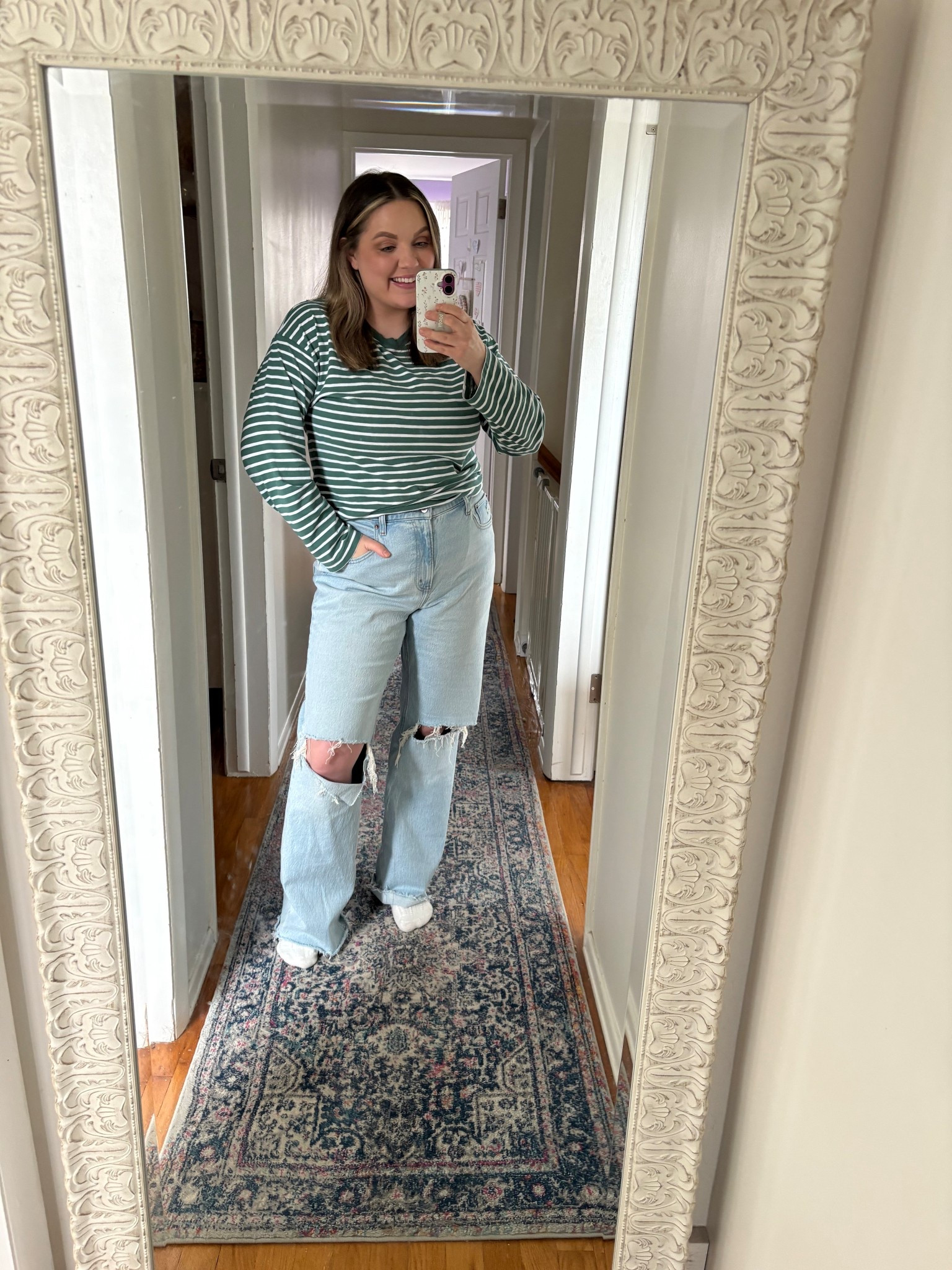 Midsize OOTD 

Freaking obsessed with this wash!
Jeans - 32 reg 

@abercrombie 



#LTKMidsize #LTKootd #LTKSeasonal