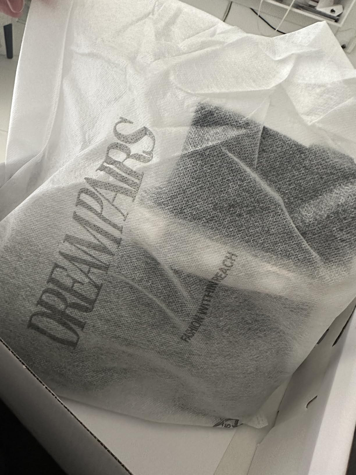 DREAM PAIRS Women's Elastic Chelsea Ankle Booties Fashion Lug Sole Platform Chunky Heel Slip on F... | Amazon (US)