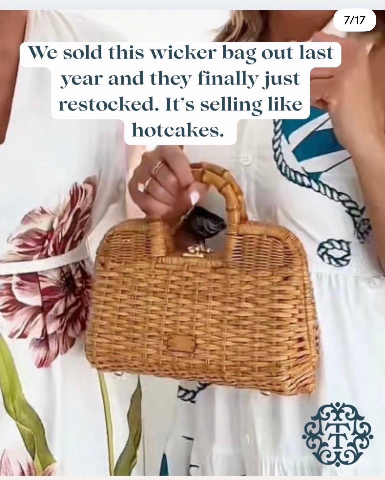 This is a top seller and it’s obvious why!s 🤩

#LTKgrwm #LTKOver40 #LTKSeasonal