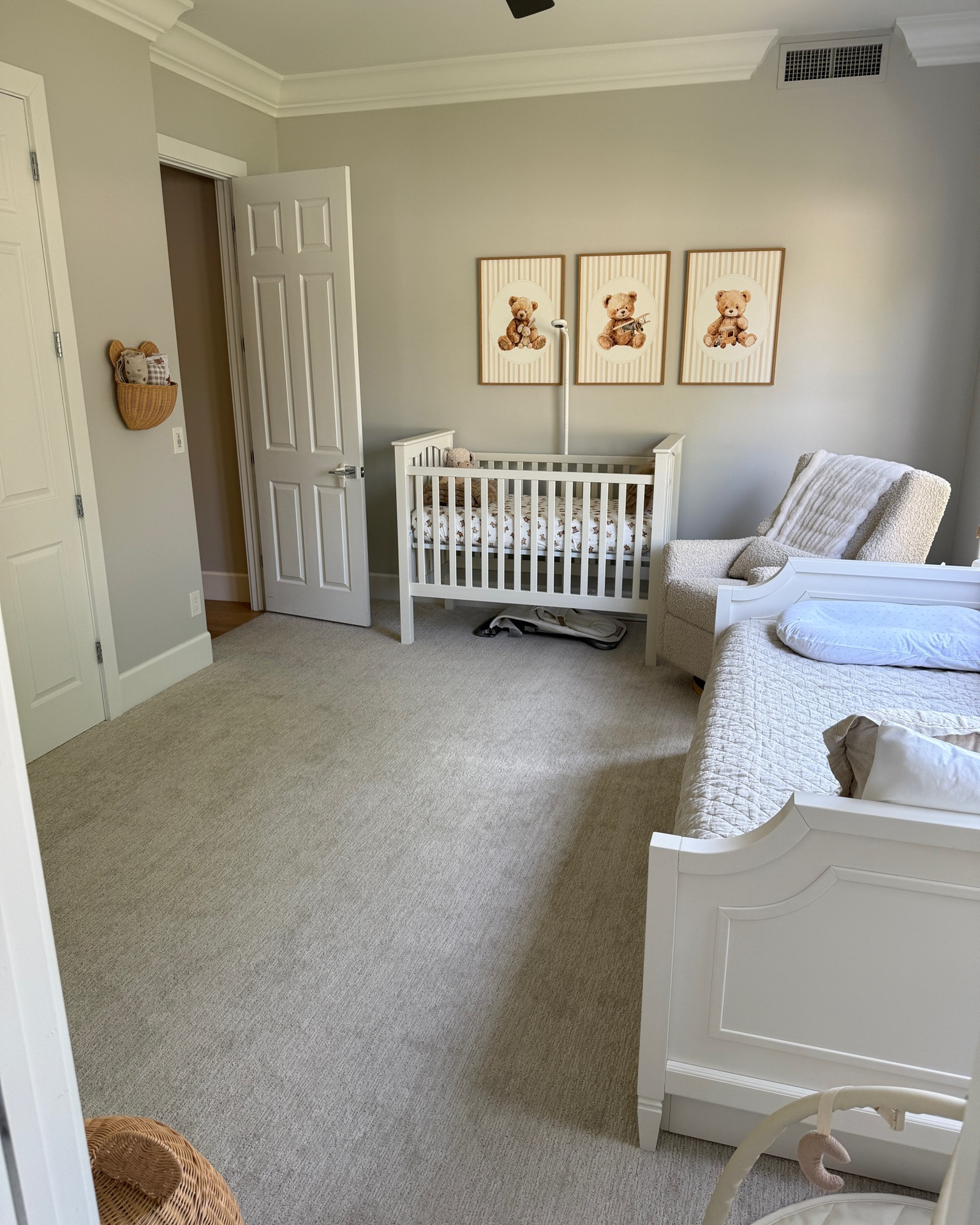 Linked as much of babe’s stuff as I could 👶🏼

#newbornfaves #newbornmusthaves #nurseryfinds

#LTKKids #LTKBaby #LTKHome