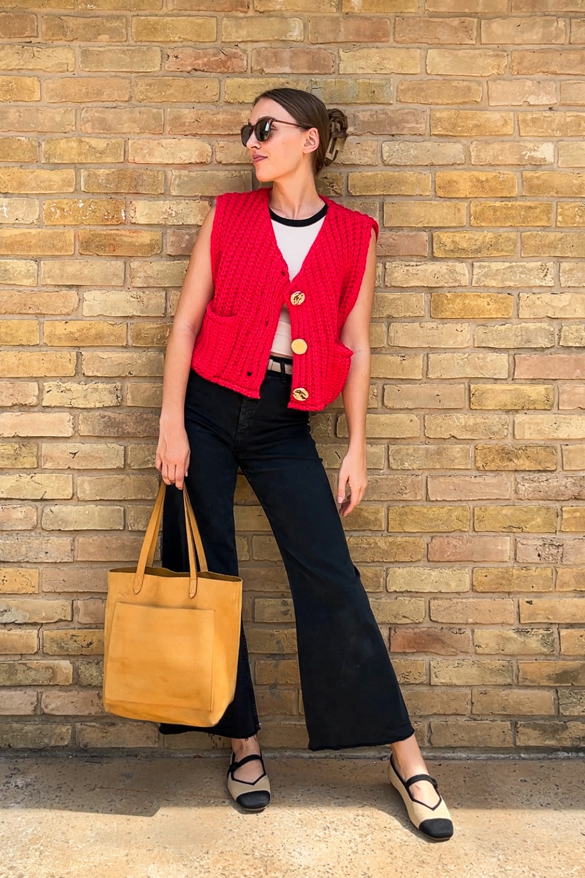 Zara look for less with this chunky knit vest! 

5’7” wearing:

Vest - small
Tank - small
Flats - sized up 1/2 size 
Jeans - Zara Marine Straight jean Sz 4

#sweatervest #vestoutfits #falloutfits #falloutfitinspo #falltrends2024

#LTKSeasonal #LTKFindsUnder50 #LTKFallSale