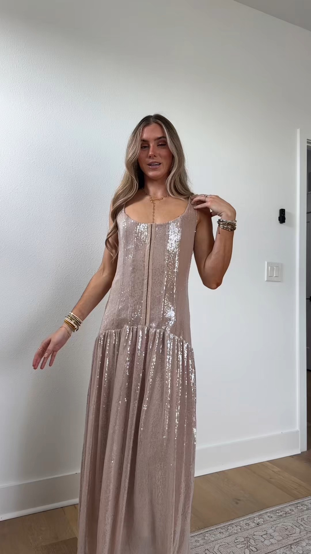 @Confête size small! Gwyneth Pale Pink Sequin Midi Dress - Sequin Midi Dress, Glamorous Evening Style

Make an unforgettable entrance in the Gwyneth Pale Pink Sequin Midi Dress - the it-girl piece for New Year’s Eve, holiday parties, birthdays, or any evening when you want to be the center of attention. Designed for anyone who wants a glamorous, structured silhouette with high-shine appeal, this dress balances eye-catching sparkle with wearable comfort

#LTKWedding #LTKNYFW #LTKootd