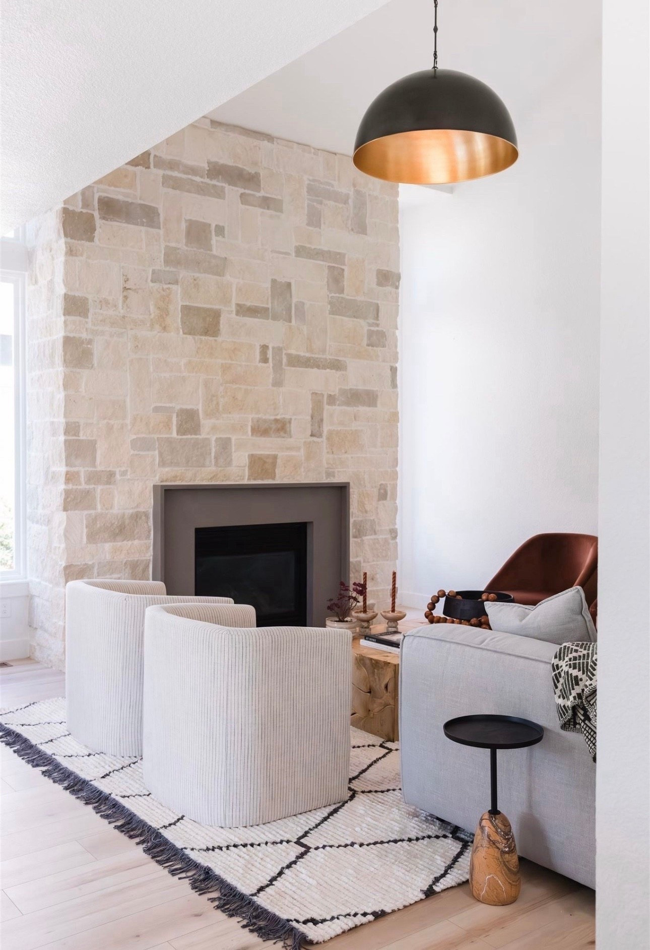 Living room
Target 
Designer
Organic 
Modern
Home Decor 


#LTKHome #LTKOver40 #LTKStyleTip