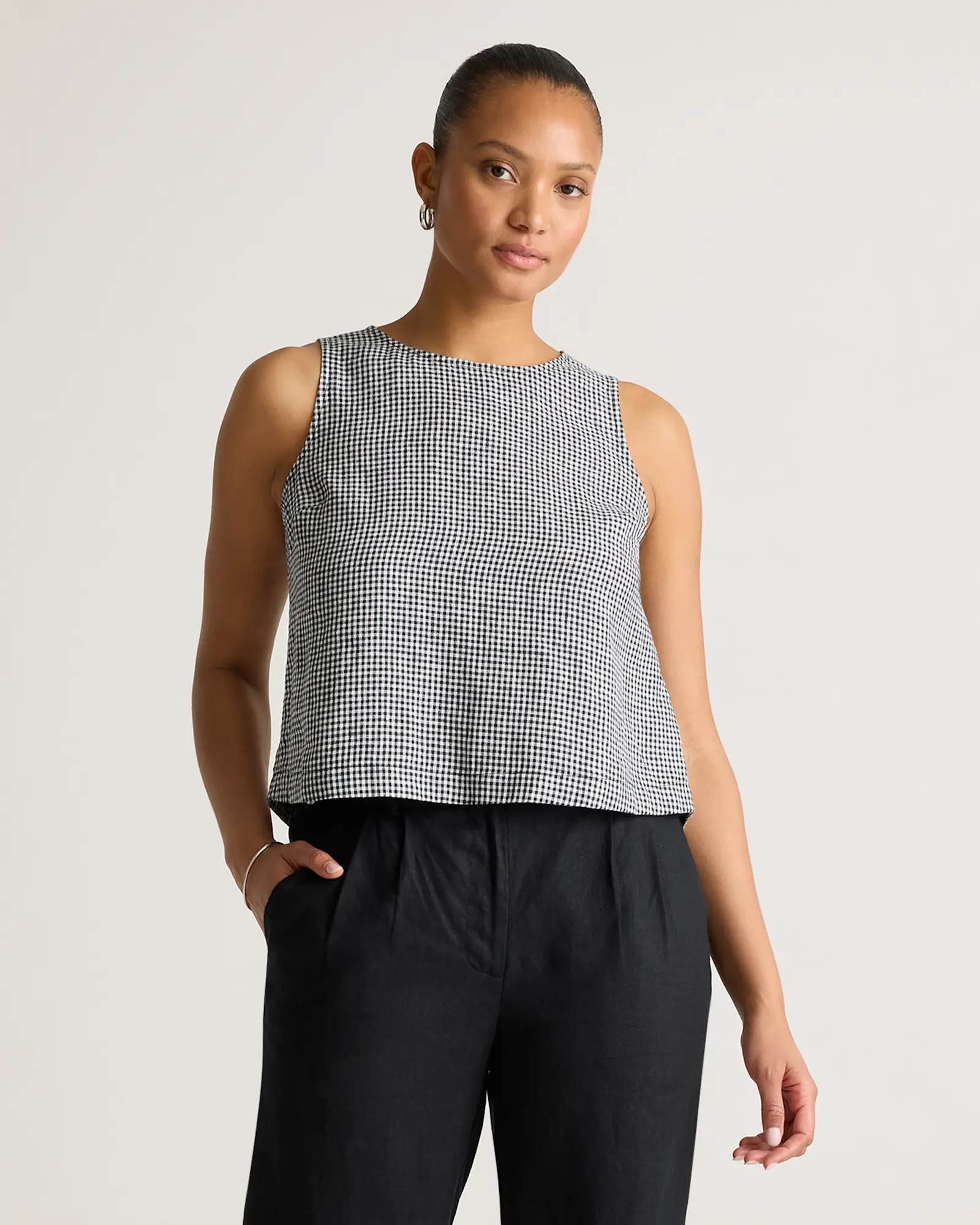 100% European Linen Cropped Tank in Black | Quince