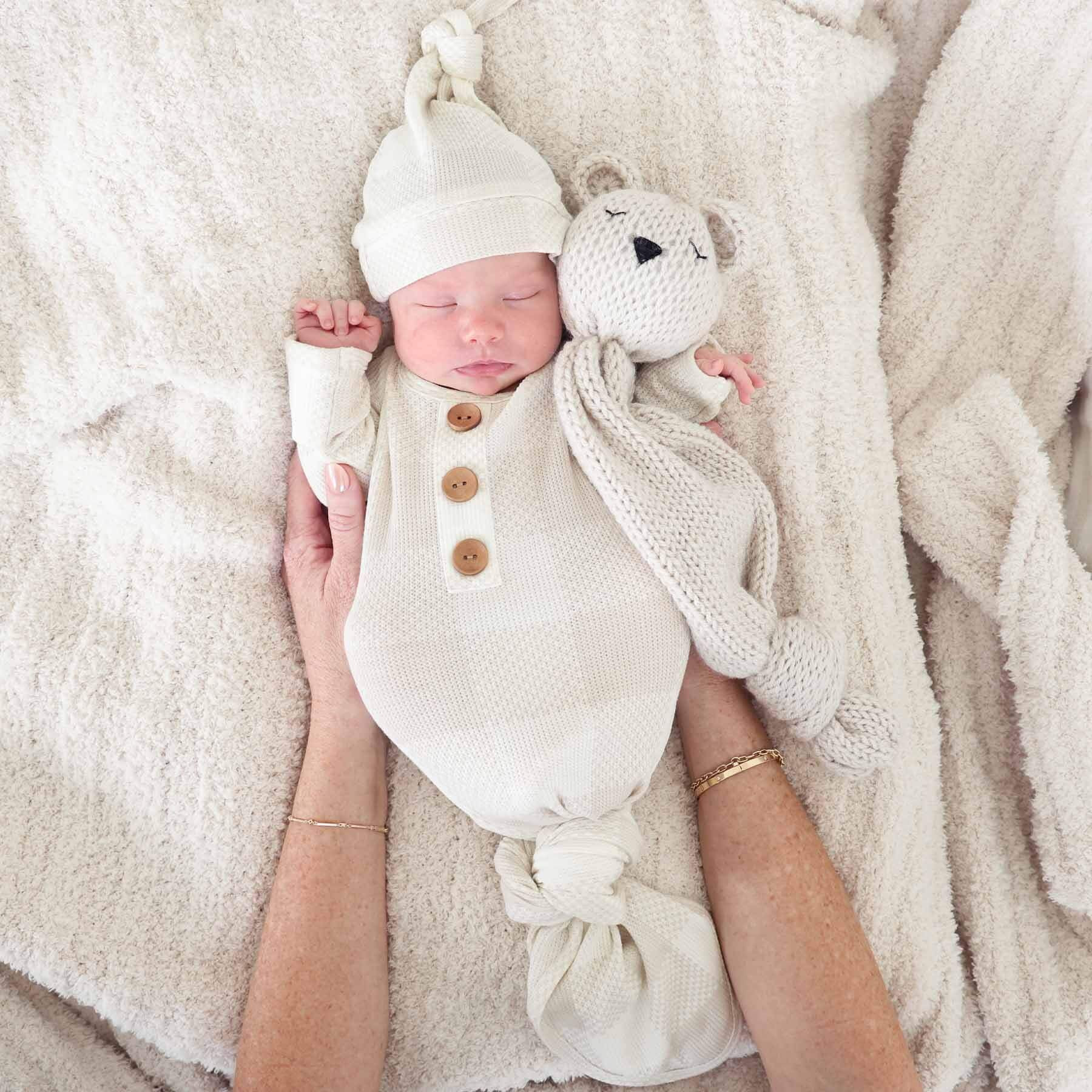 Big Check Waffle Bamboo Newborn Baby Knot Gown & Hat Set | Sand | Caden Lane