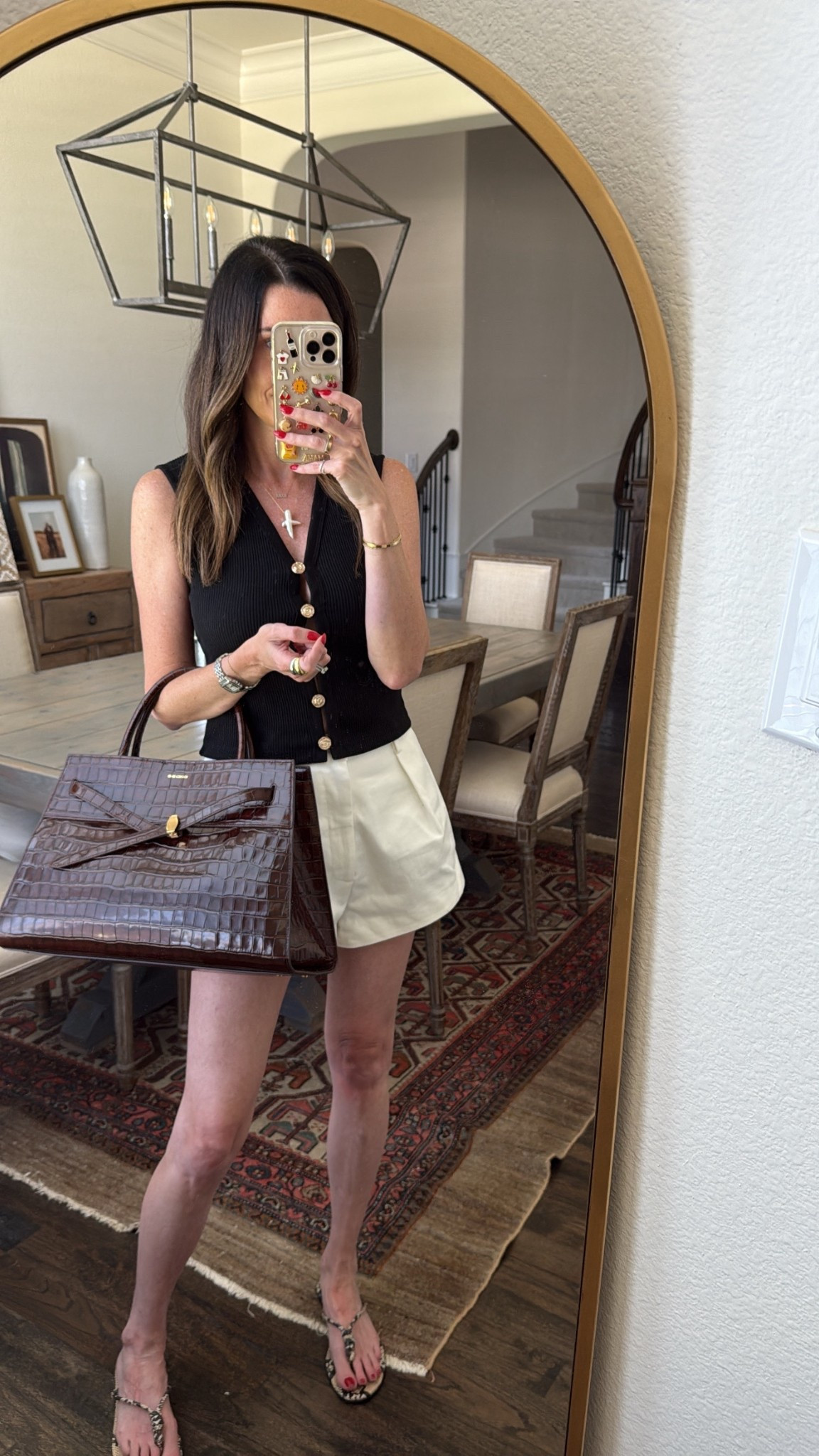 Shorts are Zara code 5216/058/712

#LTKStyleTip #LTKOver40 #LTKFindsUnder50