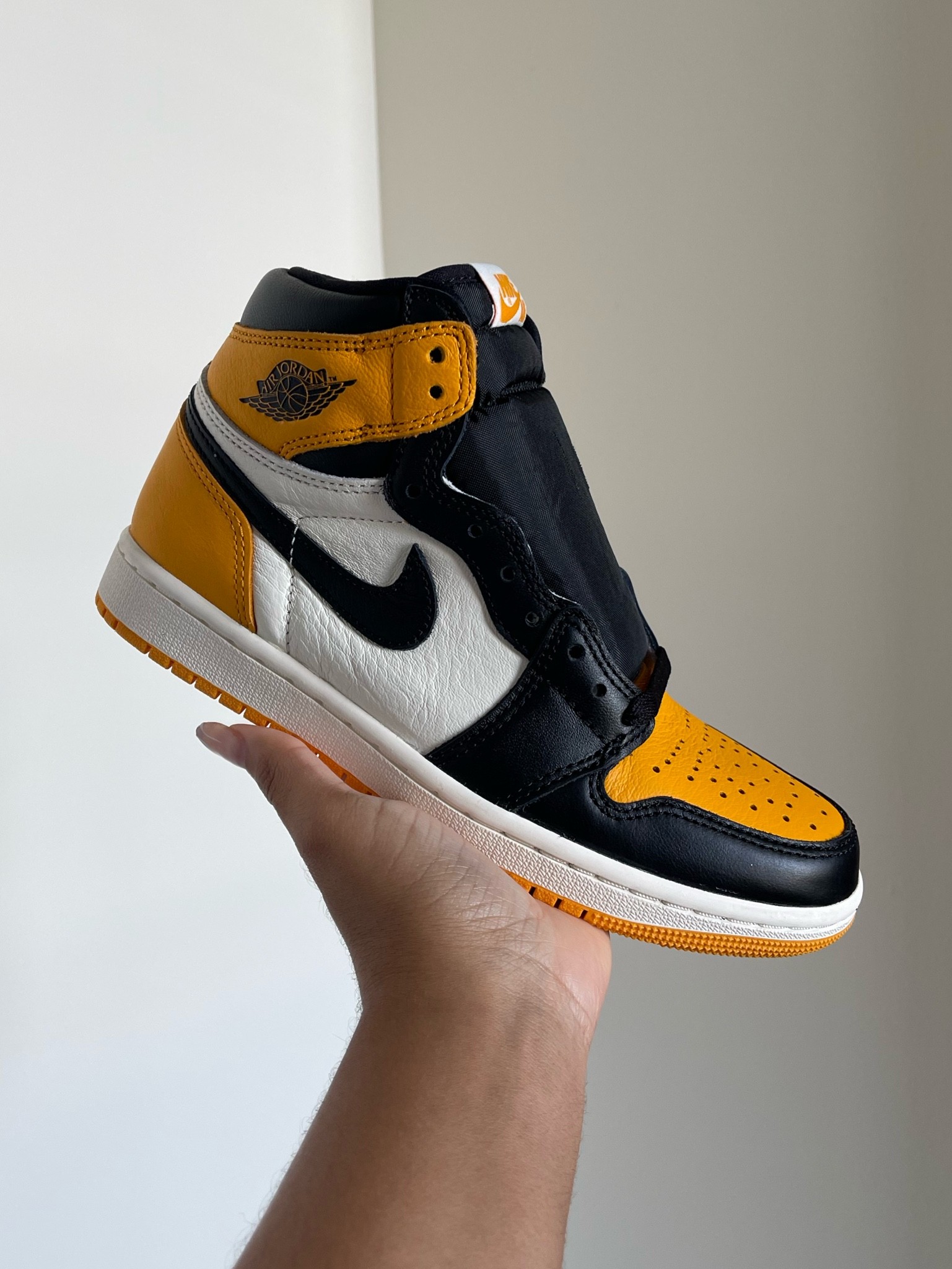 Air Jordan 1 Taxi

#LTKshoecrush #LTKfit