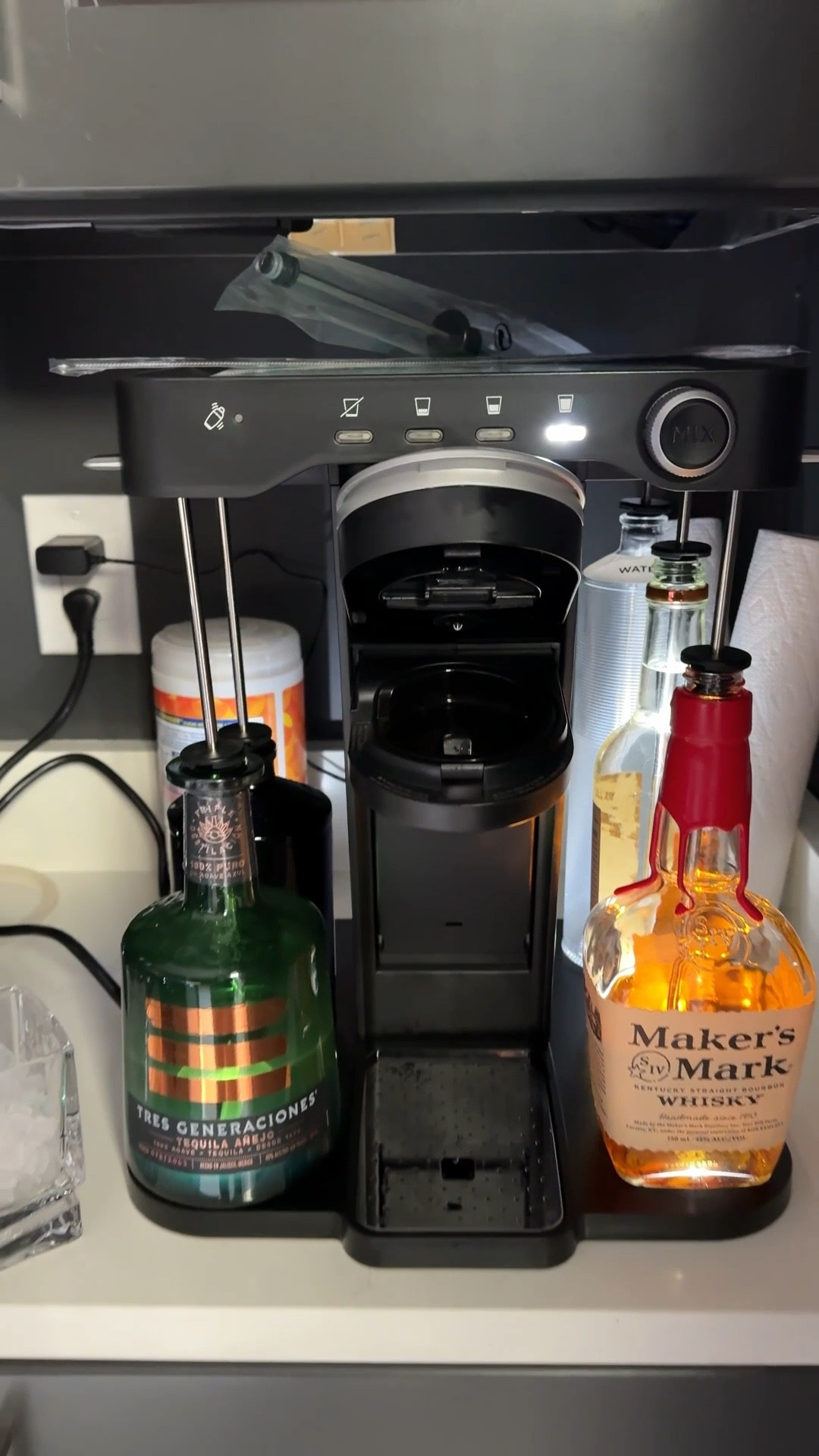 Fastest bartender ever! Make a cocktail in 1 minute 

#LTKHome #LTKWatchNow #LTKSpringSale