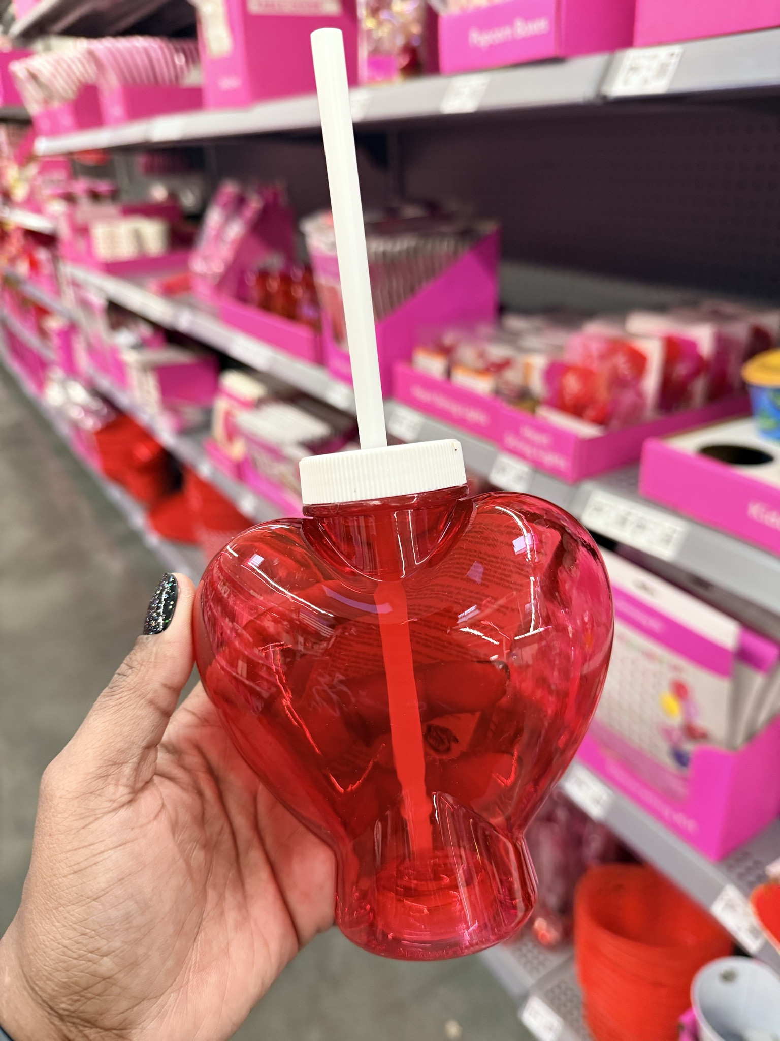 Valentine’s Day decor is officially in rotation 💕✨
From hearts and soft pinks to cozy little love details, these pieces instantly warm up your space for the season.
I linked all my favorite Valentine’s decor finds on LTK so you can decorate cute and stress-free.

#valentinesdaydecor #valentinesdecor #holidaydecor #homeinspo #seasonaldecor #pinkdecor #LTKhome #LTKfinds #LTKsale #shoppingfavorites #onlineshopping #valentinesvibes #ShoppingWithPriiincesss #Atlantamom #AtlantaCreator #Atlantacontentcreators

#LTKActive #LTKHome #LTKSeasonal