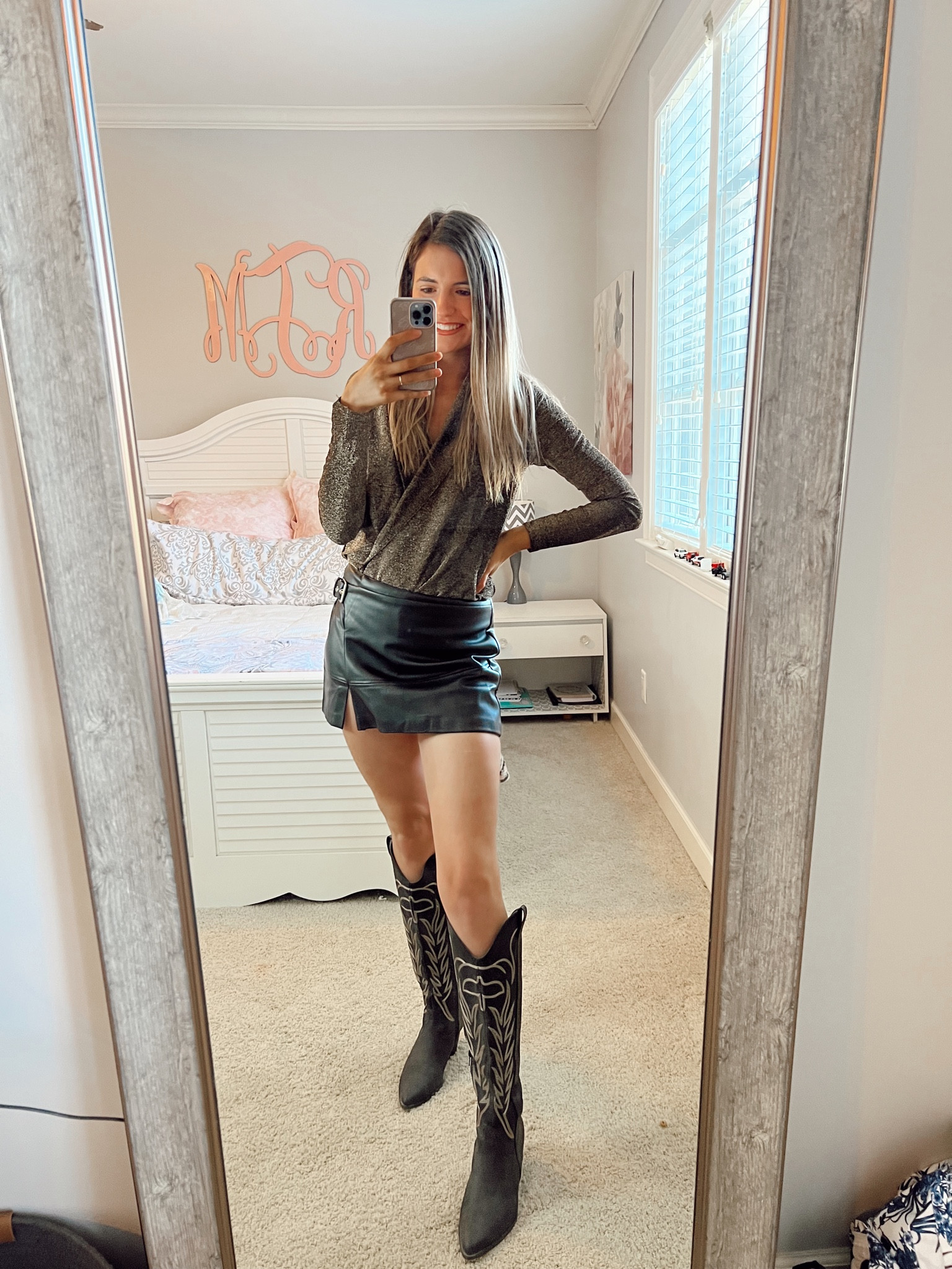Holiday outfit. Code EARLYACCESS for 40% off

#LTKHoliday #LTKsalealert #LTKCyberWeek