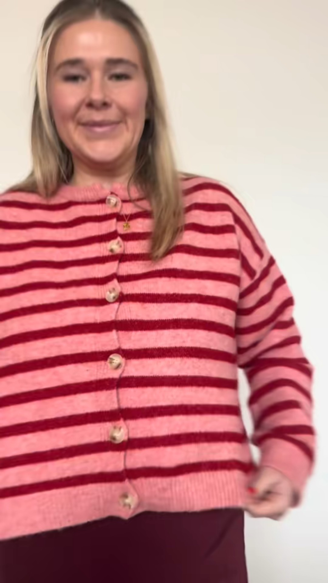 XL top 
XL skirt 

#LTKPlusSize #LTKMidsize #LTKootd