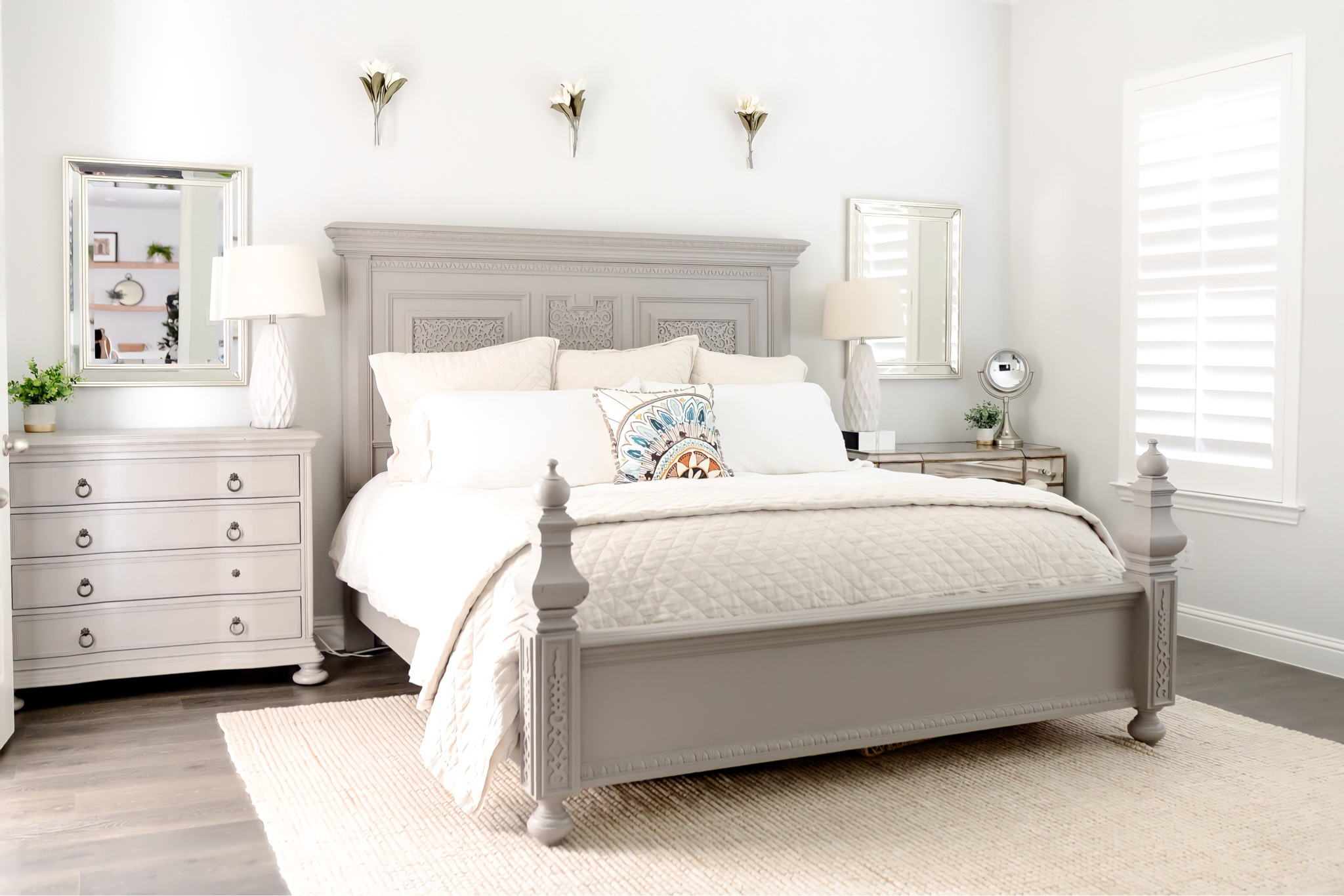 Master Bedroom Inspo


Master bed  bedroom  bedroom inspo  grey bed frame  duvet bed sheet  modern Home  modern Home decor  Home inspo 

#LTKstyletip #LTKhome