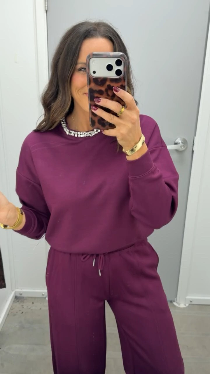 Walmart is KILLING it with the elevated loungewear🍷 this scuba knit set with the rhinestone neckline is SO cute and looks way more expensive than it is! Wearing an XS.

#WalmartFinds #WalmartFashion #WalmartStyle #WalmartClothing #ScubaKnit #MatchingSet #FallFashion #FallStyle #AffordableFashion #LTKCreator #LTKFashion

#LTKootd