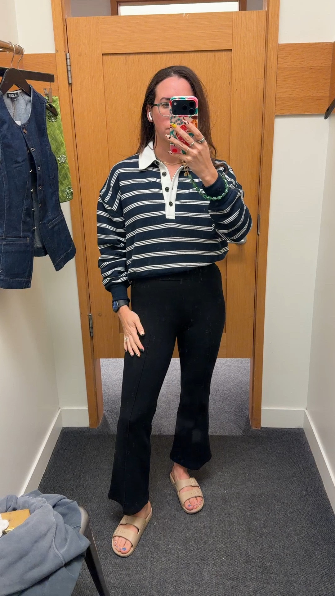 Cropped navy striped sweatshirt from @jcrew perfect for the office 

#LTKootd #LTKWorkwear #LTKSaleAlert