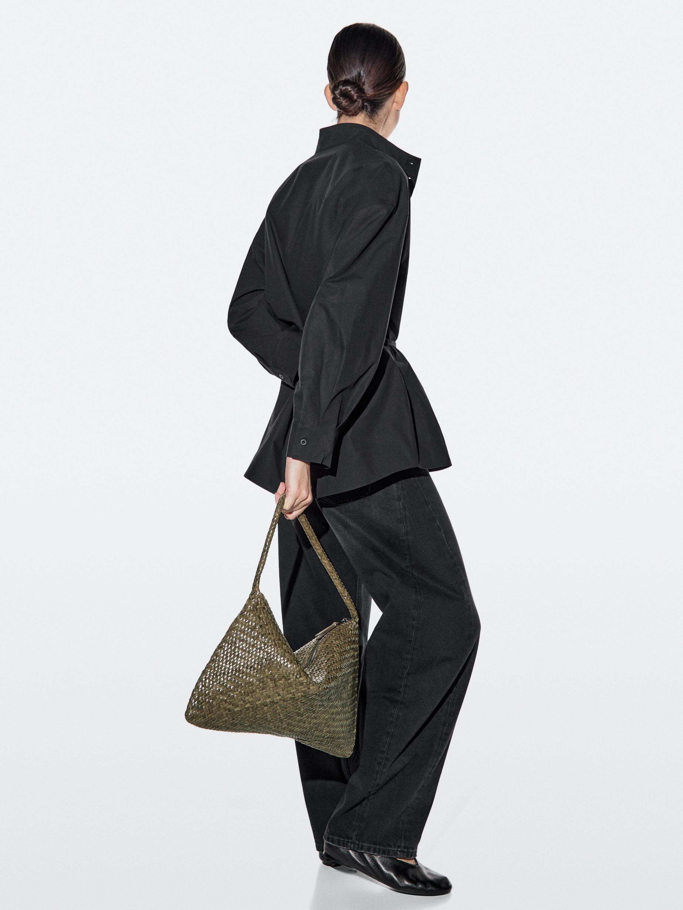 Mid-sized braided leather shoulder bag | Massimo Dutti UK