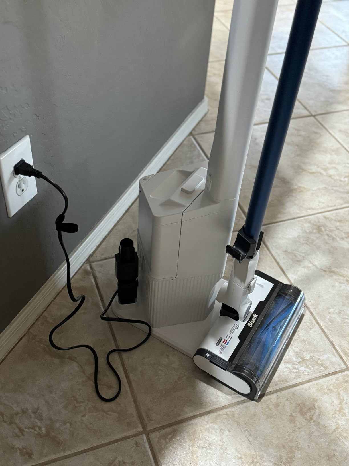 Shark Clean & Empty – Lightweight Cordless Vacuum Cleaner with HEPA Filter, Powerful Suction, P... | Amazon (US)