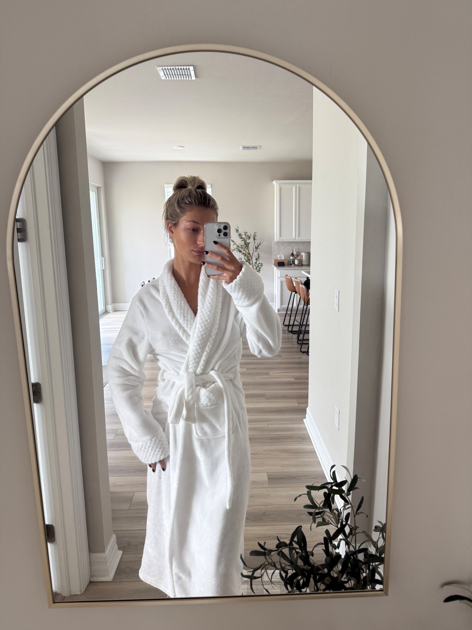 Comfy comfy ☁️  

#robe 

#LTKHome #LTKFindsUnder50
