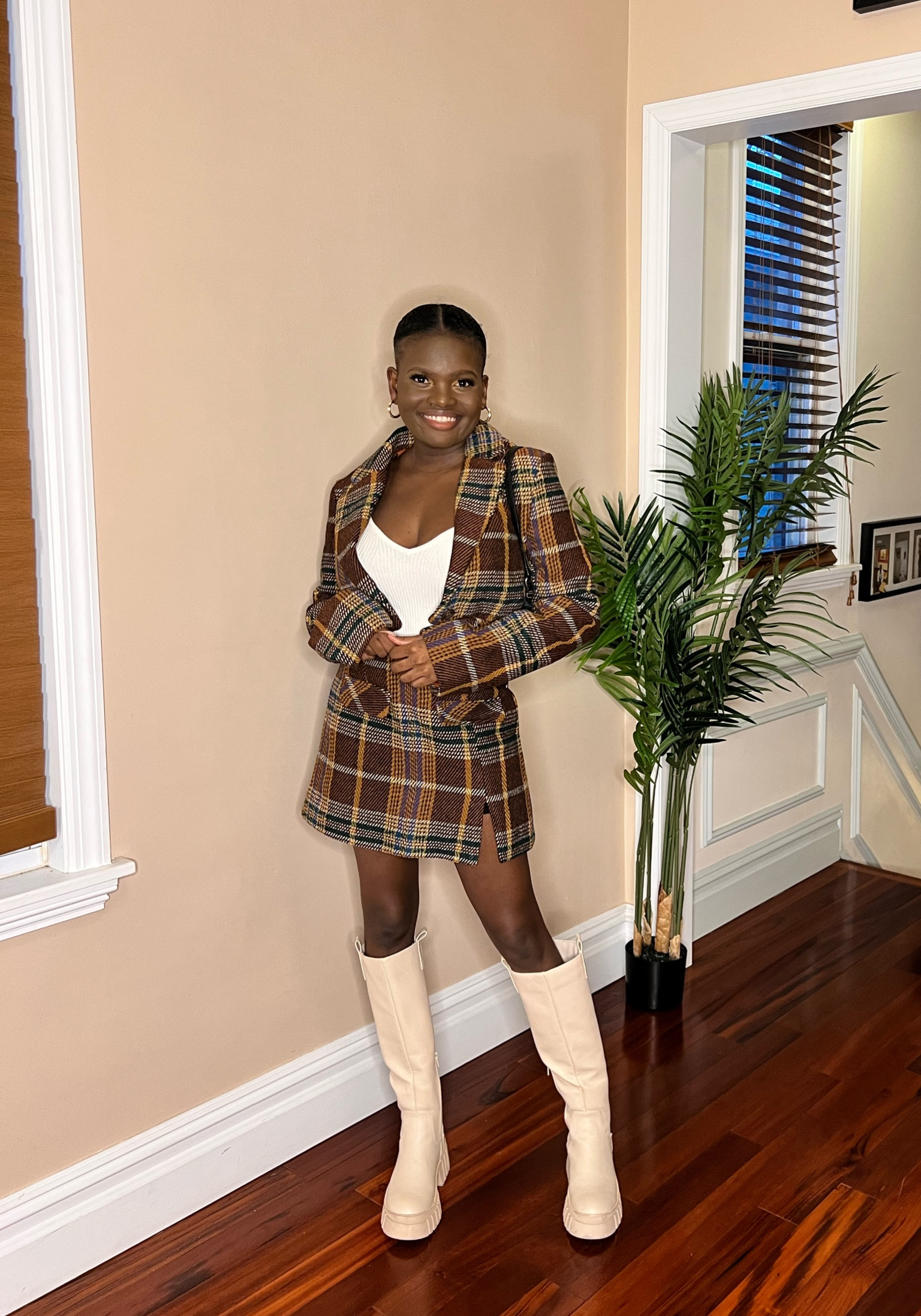 Spring outfit inspired | skirt | blazer |nude outfit | brown outfit look| neutral outfit 

#LTKfit #LTKunder100 #LTKSeasonal