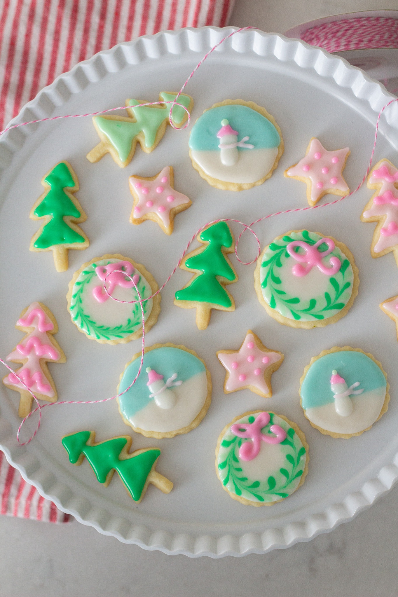 I’ve linked all my favorite items for holiday baking! Parchment sheets, quality baking sheets, color gels and packaging favorites! 

#LTKHoliday #LTKhome #LTKSeasonal