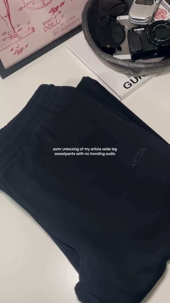 asmr unboxing of my aritzia wide leg sweatpants 🪽