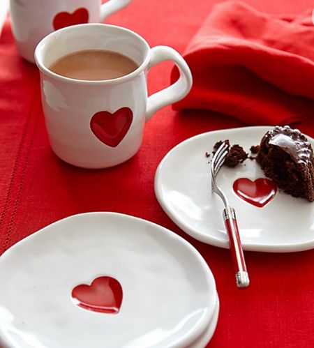 #valentinesday #heartmug #heartplate #williamssonoma #valentinesdate #valentineskitchen #valentinesdishes #love #gift #giftsforher #valentinehome

#LTKSeasonal #LTKFind #LTKhome