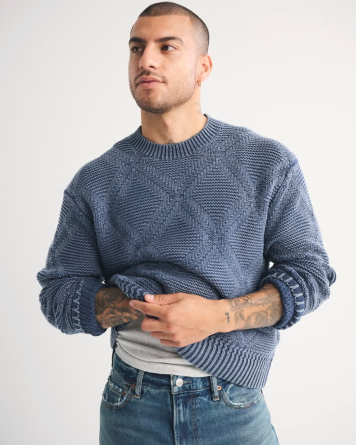 Abercrombie Spring Sweater for Men | Easy Lightweight Style

#MensSpringStyle #AbercrombieStyle #MensFashion #SpringOutfitsMen #MensWardrobeEssentials #CasualMenswear #MensStyleInspo #EverydayMensStyle #SpringMenswear #SmartCasualMen 

 #LTKMens
