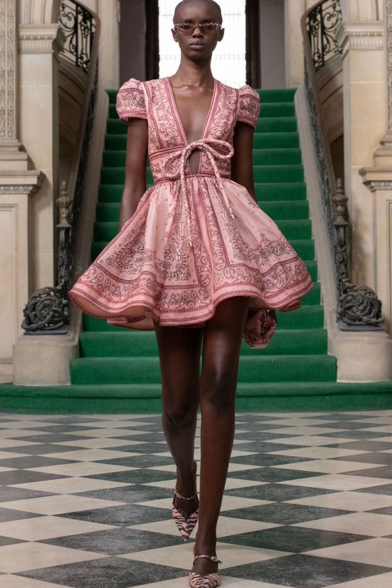 Capture elegance with this stunning mini silk dress, now available at an amazing 40% off! Originally $1600, now only $960. Make it yours today! #FloralFashion #SaleAlert #ElegantStyle