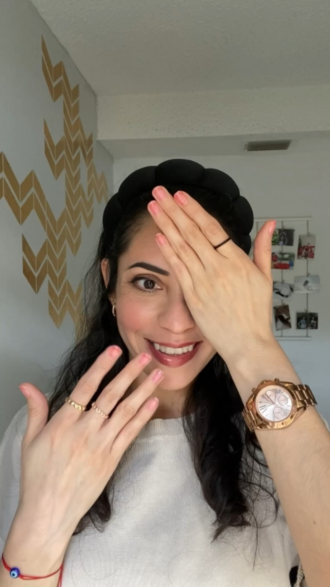 Do my nails with me at home 🤍🩷 using Manucurist Active Glow Cranberry with original sound for ASMR lovers 


#nails #vlog #asmr #dayinthelife #selfcare #explore
do my nails with me • summer nail inspo • healthy nails • asmr manicure vlog • pinterest nails • nail design reels • clean girl aesthetic • natural nails • daily vlog reels • aesthetic nail vlog • neutral nails inspo • cruelty-free beauty • vegan lifestyle • manucurist polish• summer nail color • summer nail ideas • neutral outfit inspo • productive weekend routine • day in my life vlog