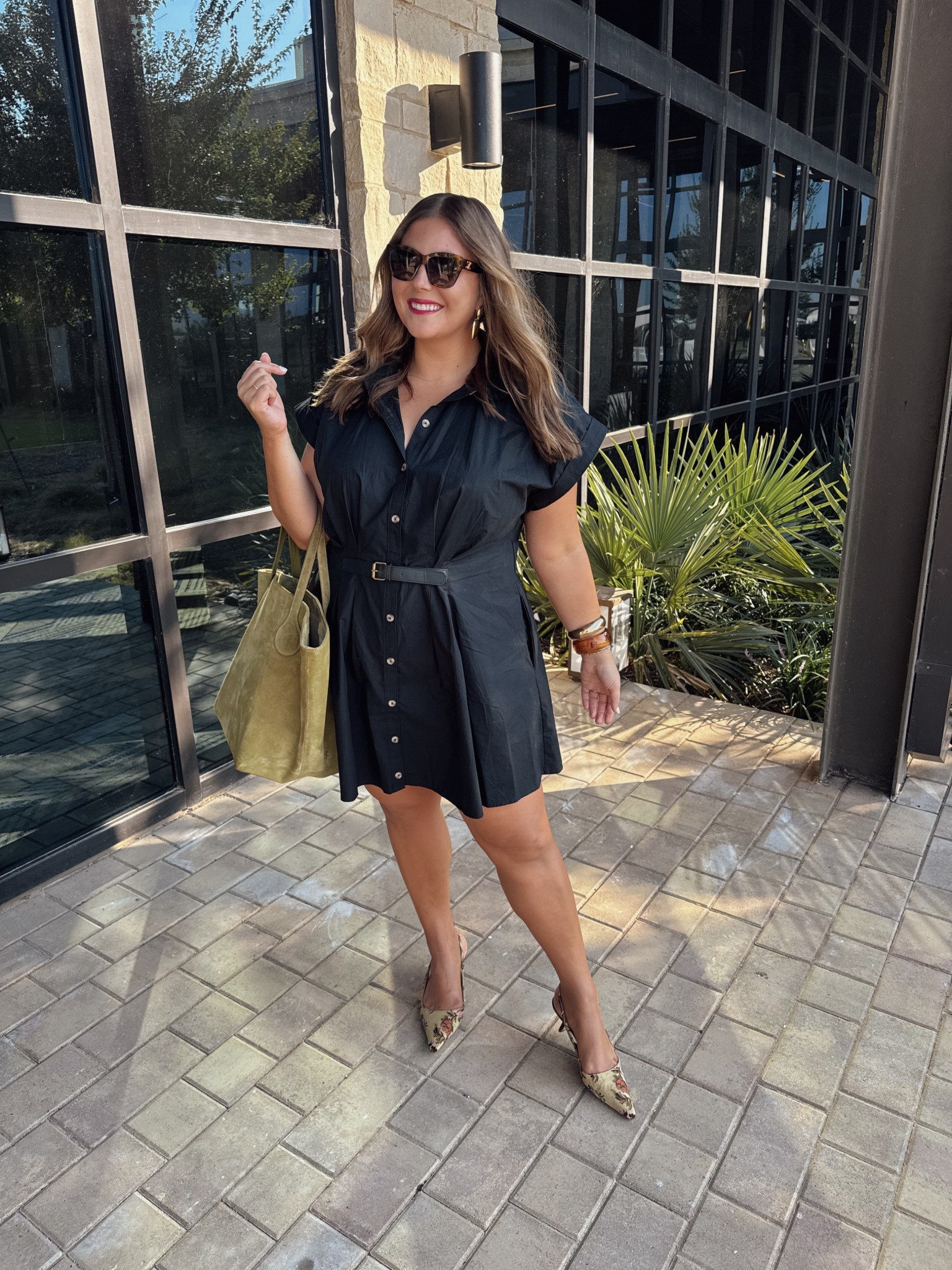 Wearing size 2X in dress - use CARALYN20 at Shapermint. Use CARALYNM at Cakes Body. Business casual / workwear looks / snappy casual

#LTKCon #LTKWorkwear #LTKPlusSize