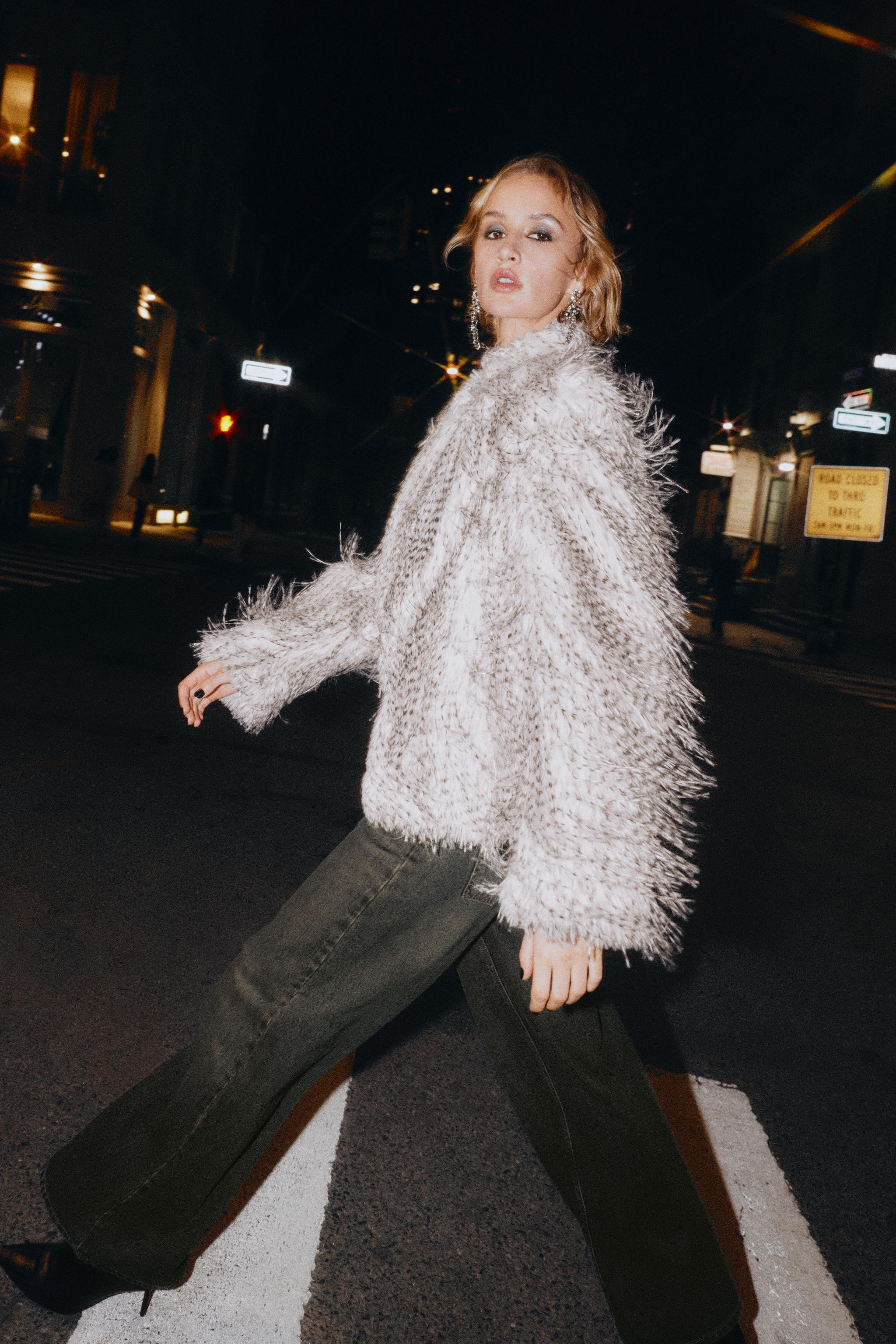 SHORT FAUX FUR COAT | Zara US