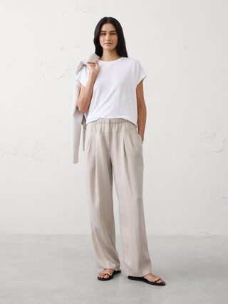 Straight-Leg Mid-Rise Tencel Pleated Pant | Banana Republic Factory