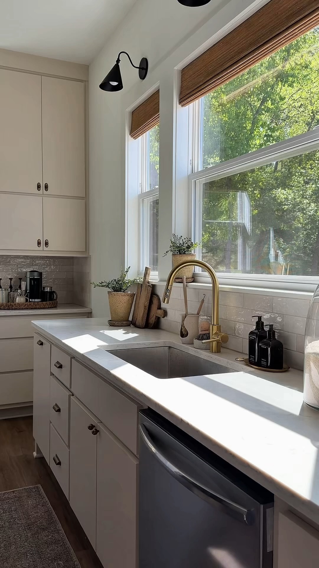 #AD Comment SHOP for links!
@Wayfair Memorial Day Clearance is here! Up to 70% off favorites in my home, with fast & free shipping over $35 

#wayfair #wayfairpartner

#LTKSaleAlert #LTKHome