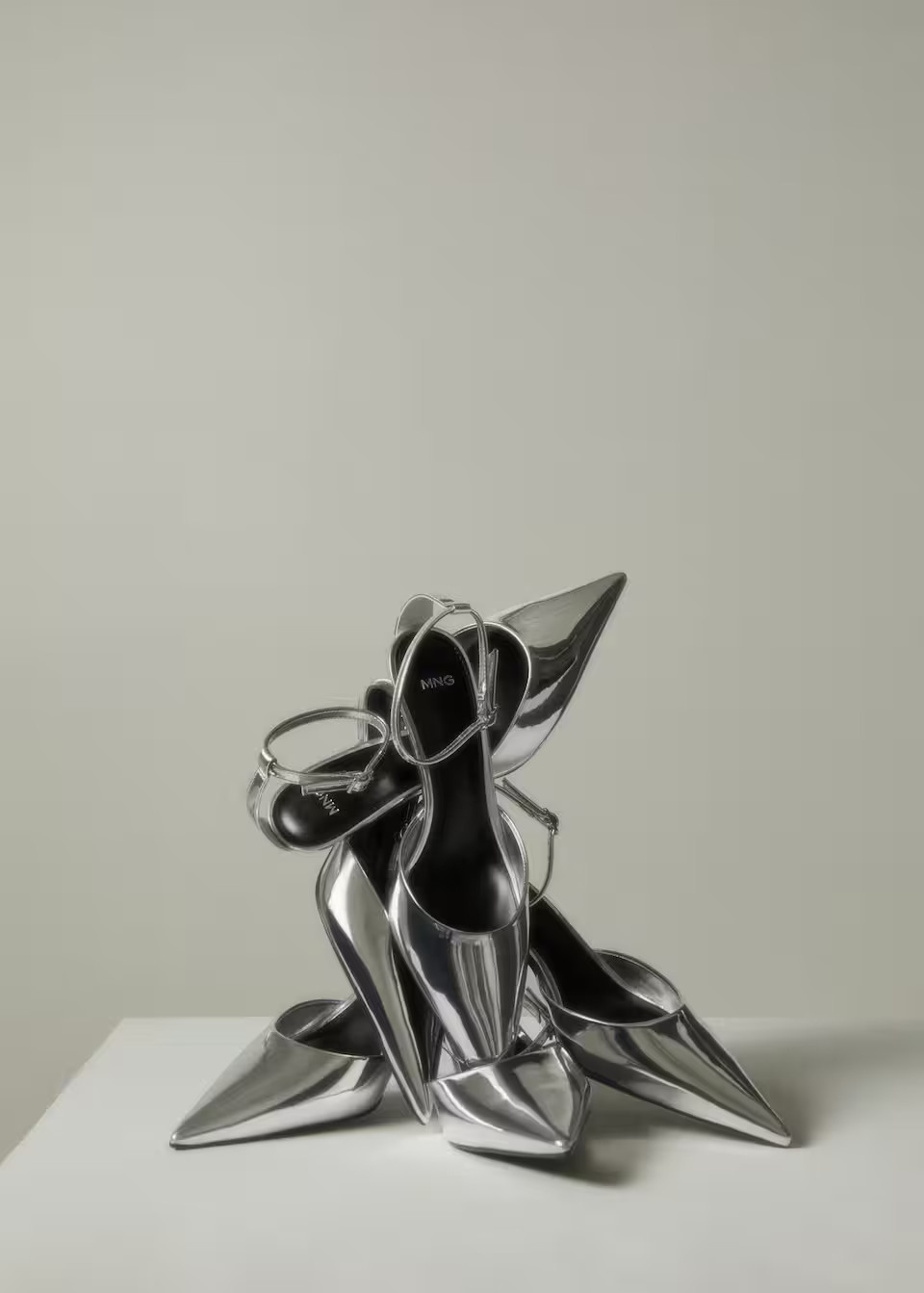 Metallic heel shoes -  Women | Mango USA | MANGO (US)