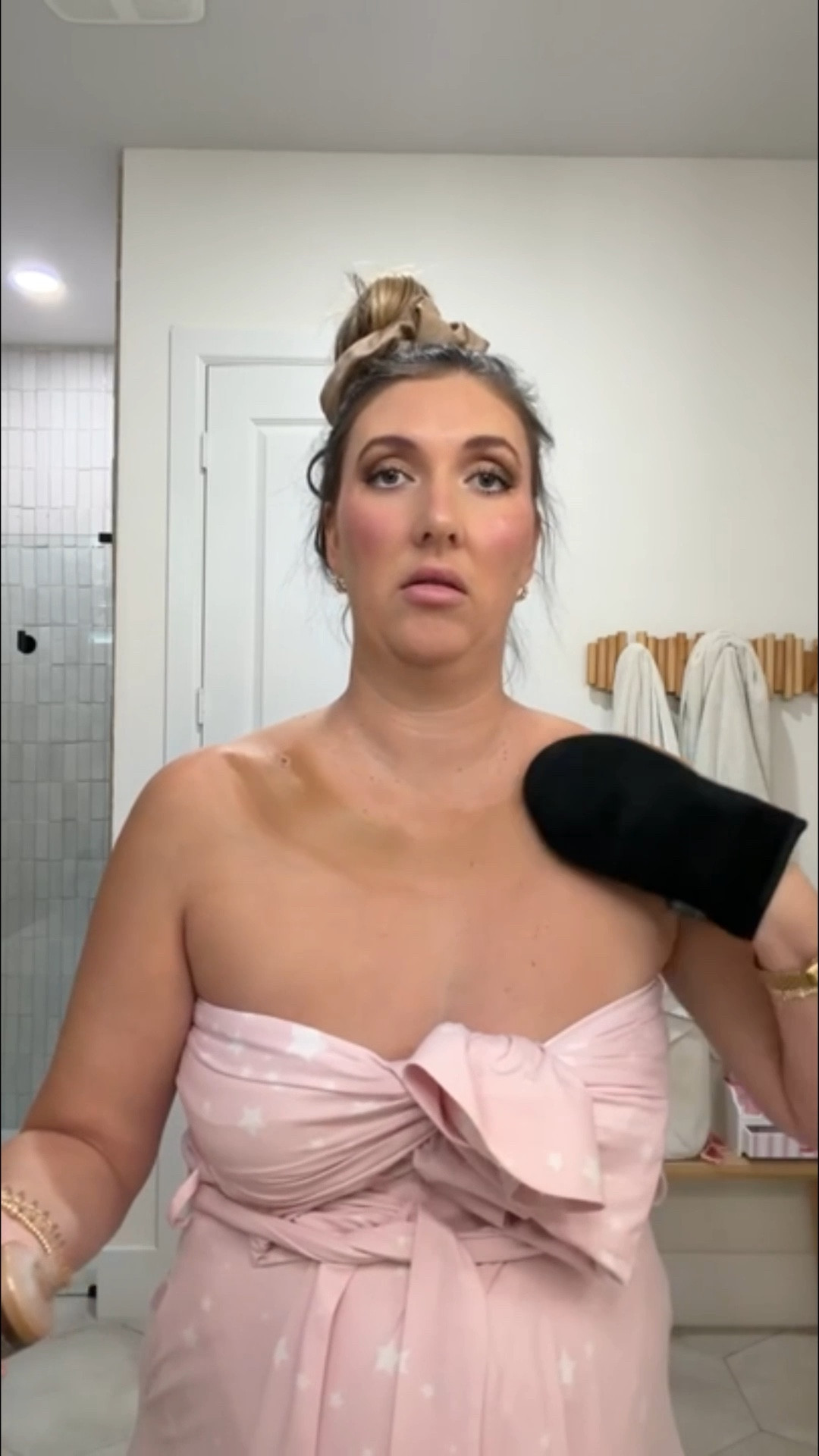 My go to self tan routine to fight the winter uglies! 

#LTKselfcare #LTKBeauty #LTKgrwm