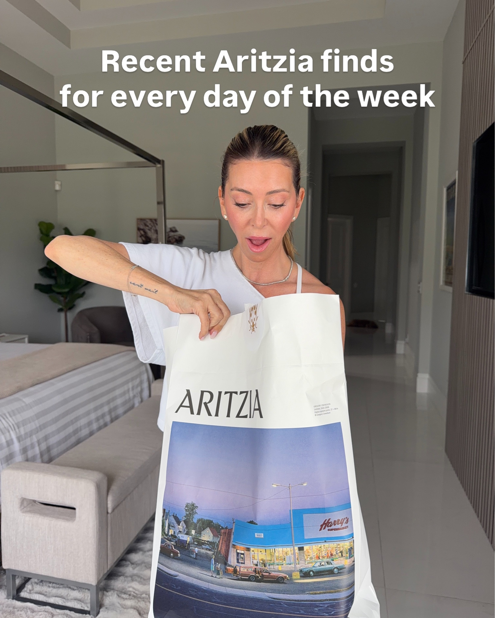 This is the best haul I’ve done in a while! Make sure you swipe to the end, because I just found your next date night outfit:) 

Comment shop for links 

#aritzia #everydayoutfit #styleover30