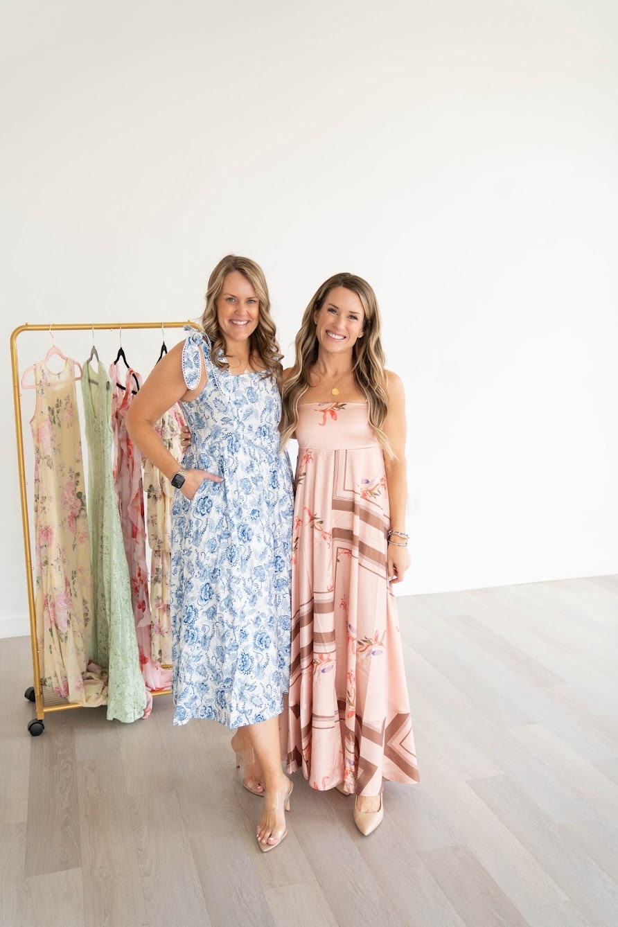 Wedding Guest Dresses

Petal & Pup  midi dress   floral dress  heels  trendy outfits  spring fashion  spring dress spring outfit  spring wedding  summer wedding

#LTKgrwm #LTKootd #LTKWedding