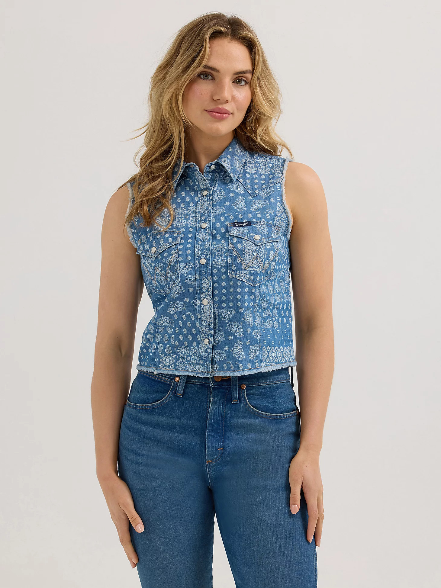 Women's Wrangler Print Denim Crop Western Snap Tank | Wrangler