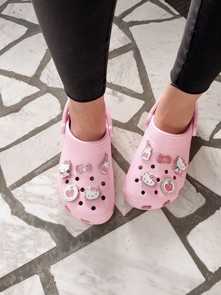Pink crocs 


#LTKSeasonal #LTKfindsunder50 #LTKstyletip