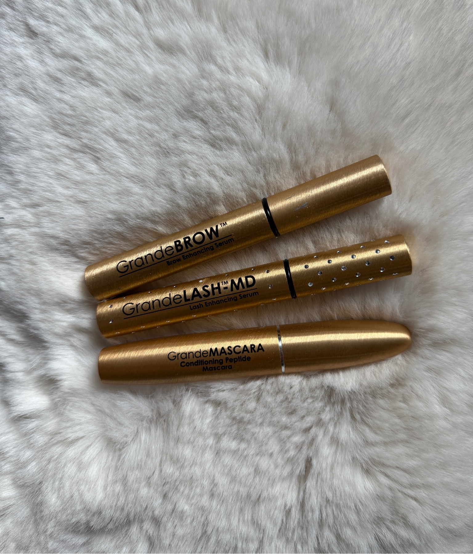 My lash and brow serum that I use is currently 40% off as a set with a nourishing mascara for the holidays! I also have a 15% off code that stacks on top of the sale price - LAURENAH15 brings price to $48!!!

#LTKBeauty #LTKSaleAlert #LTKGiftGuide