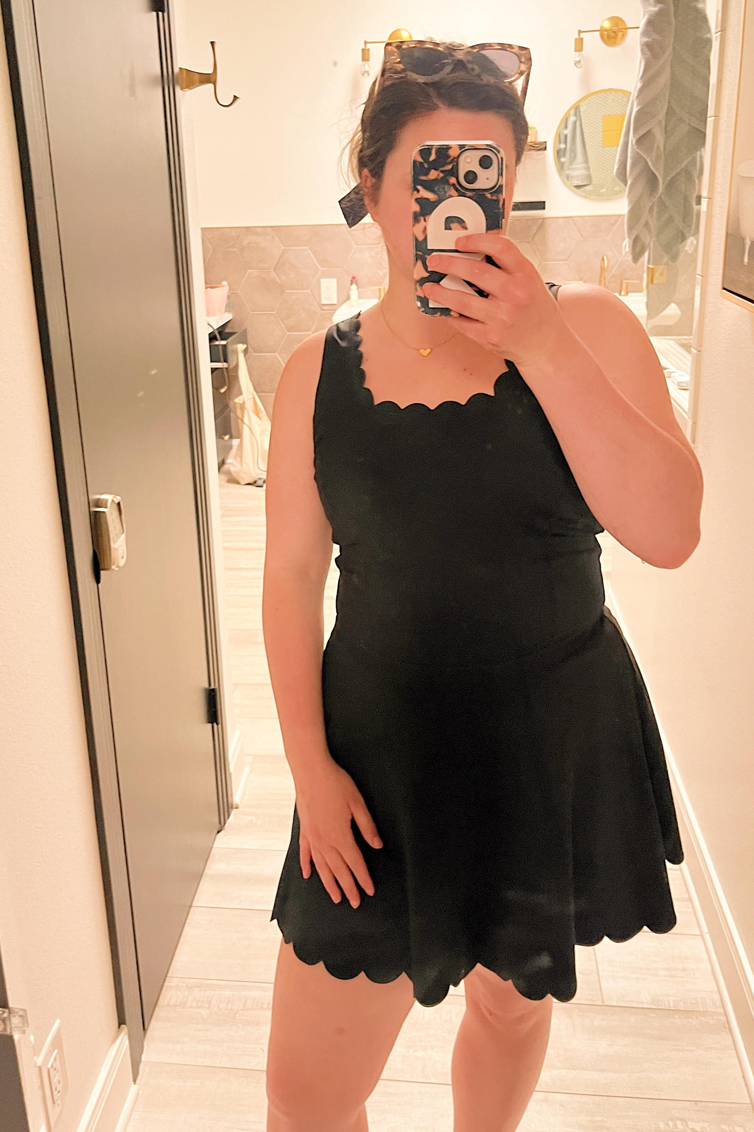 Scallop exercise dress, bow hair clip, tortoiseshell phone case 