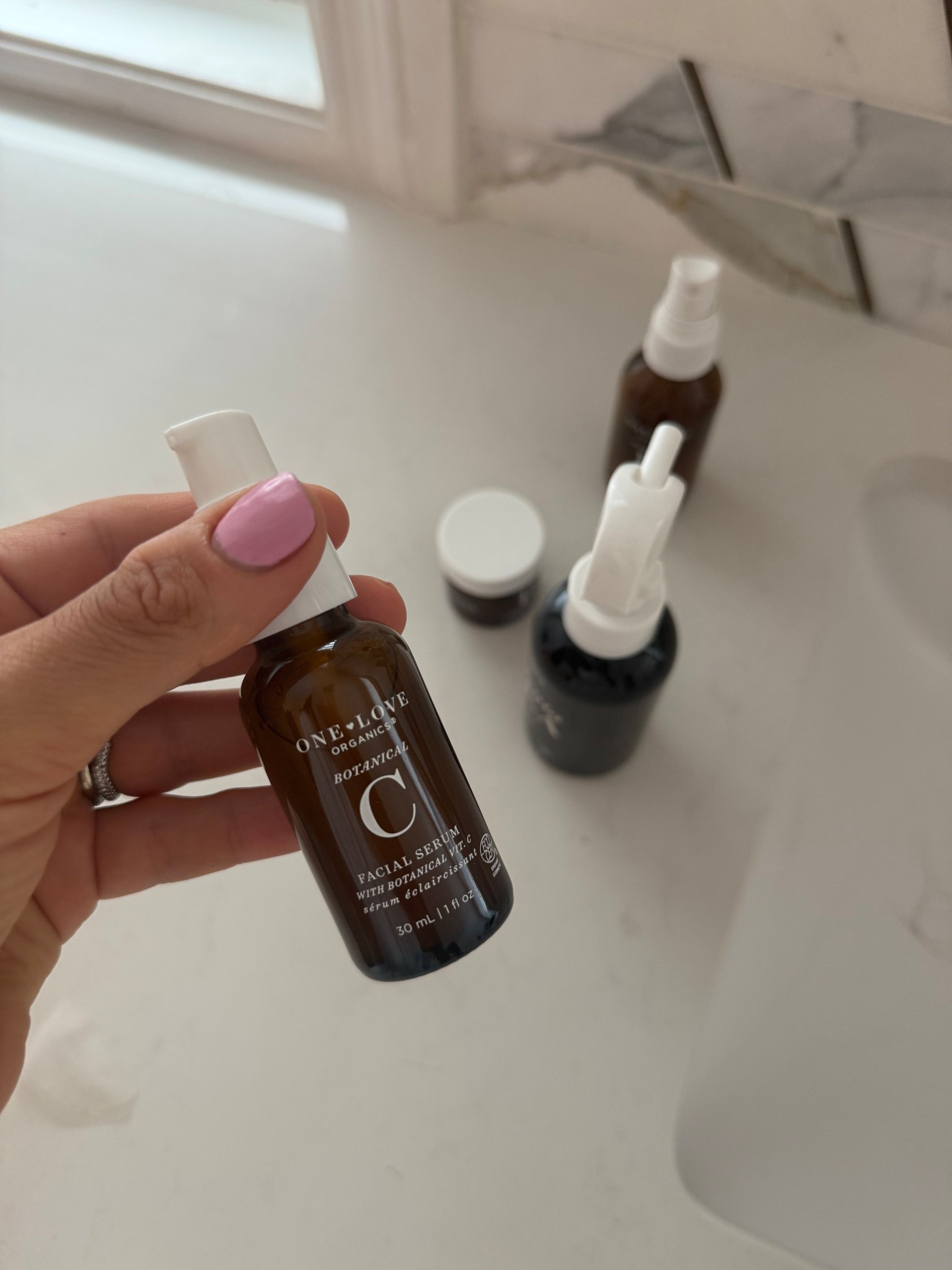 I’ve been loving One love Organics. Get $15 off any facial serum now. 🧴

#LTKStyleTip #LTKFindsUnder50 #LTKBeauty