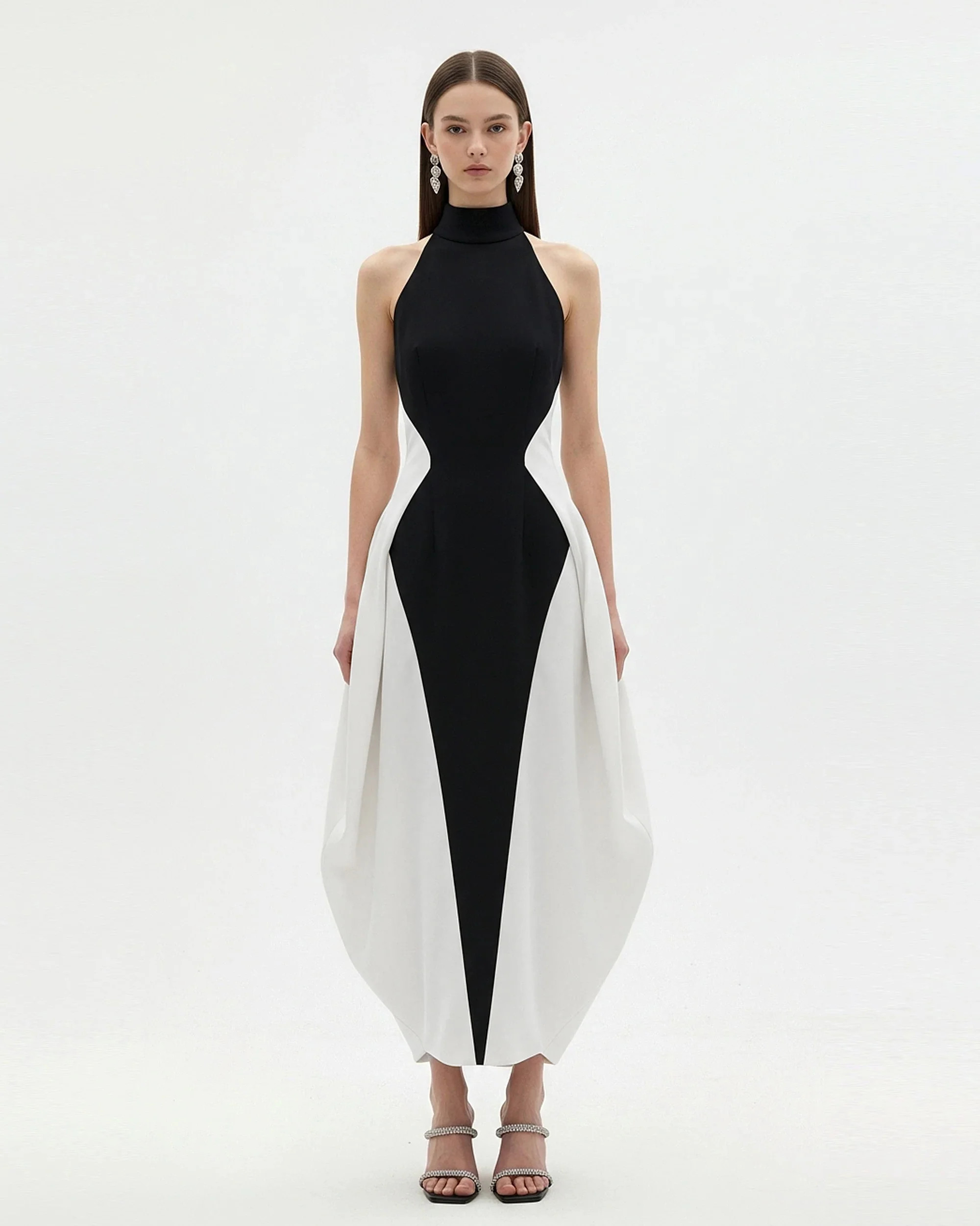 Monochrome Paneled Maxi Dress – Black | JW PEI US
