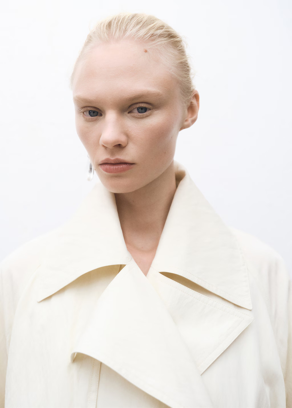 Oversized trench coat with lapels - Women | MANGO USA | Mango (US/MX/AU)