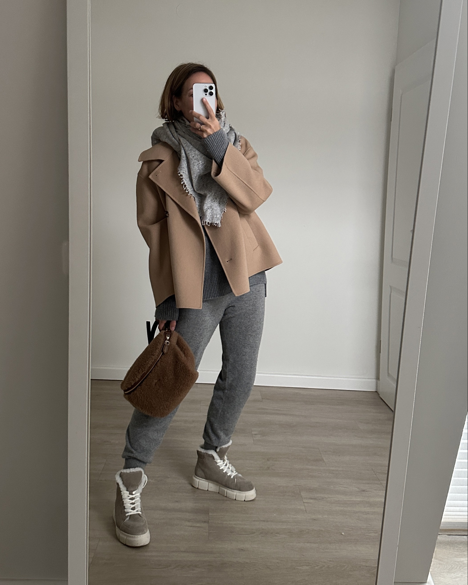 Cashmere & Teddy winter outfit in camel & grey 🧸🧸

#LTKwinter #LTKeurope #LTKautumn