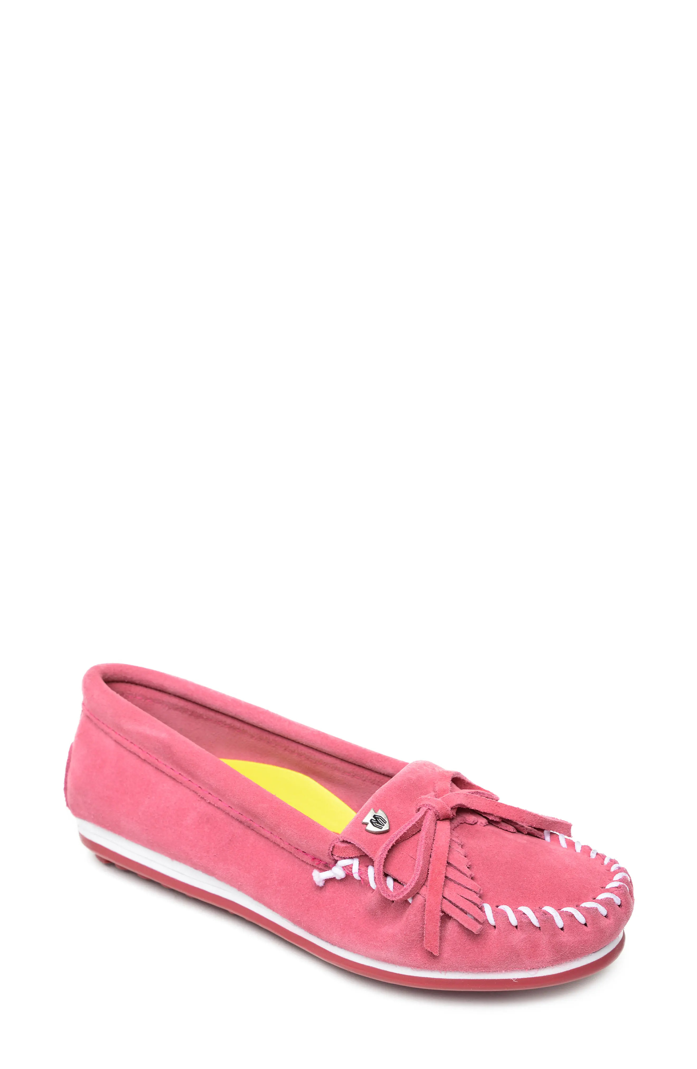 Women's Minnetonka Kilty Plus Driving Moccasin, Size 7.5 M - Pink | Nordstrom