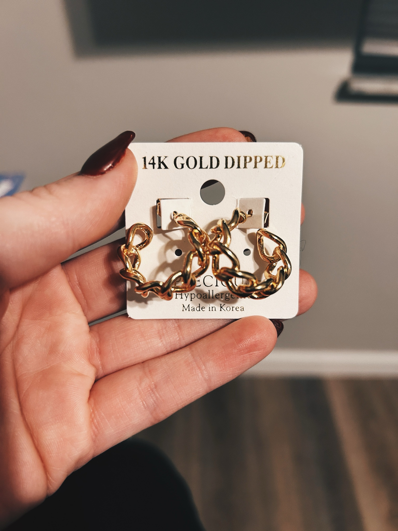 Birthday gift from a friend. A golden hoop is always necessary. Cannot go without! 

#LTKSeasonal #LTKMostLoved #LTKGiftGuide
