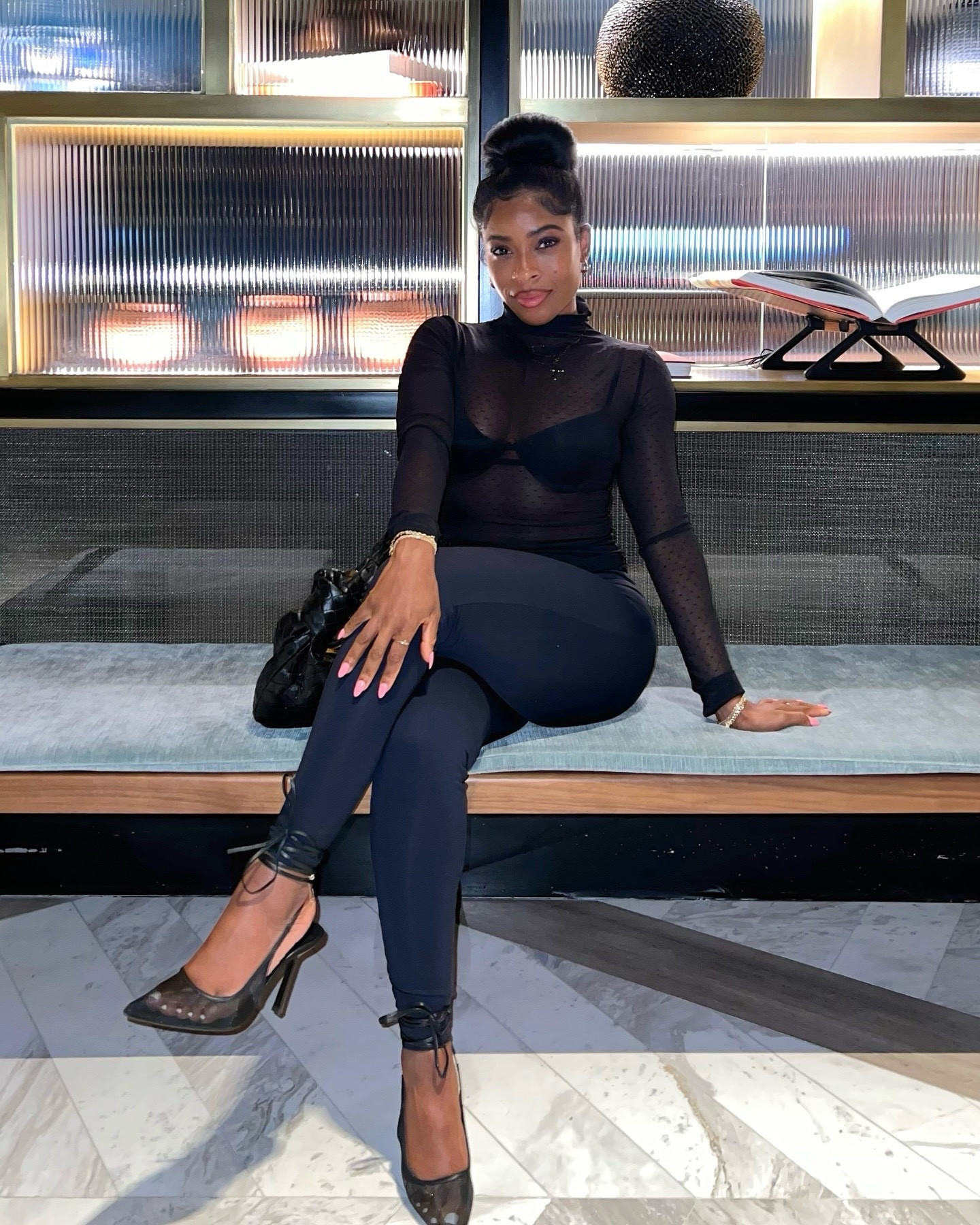 all black and simple 🖤