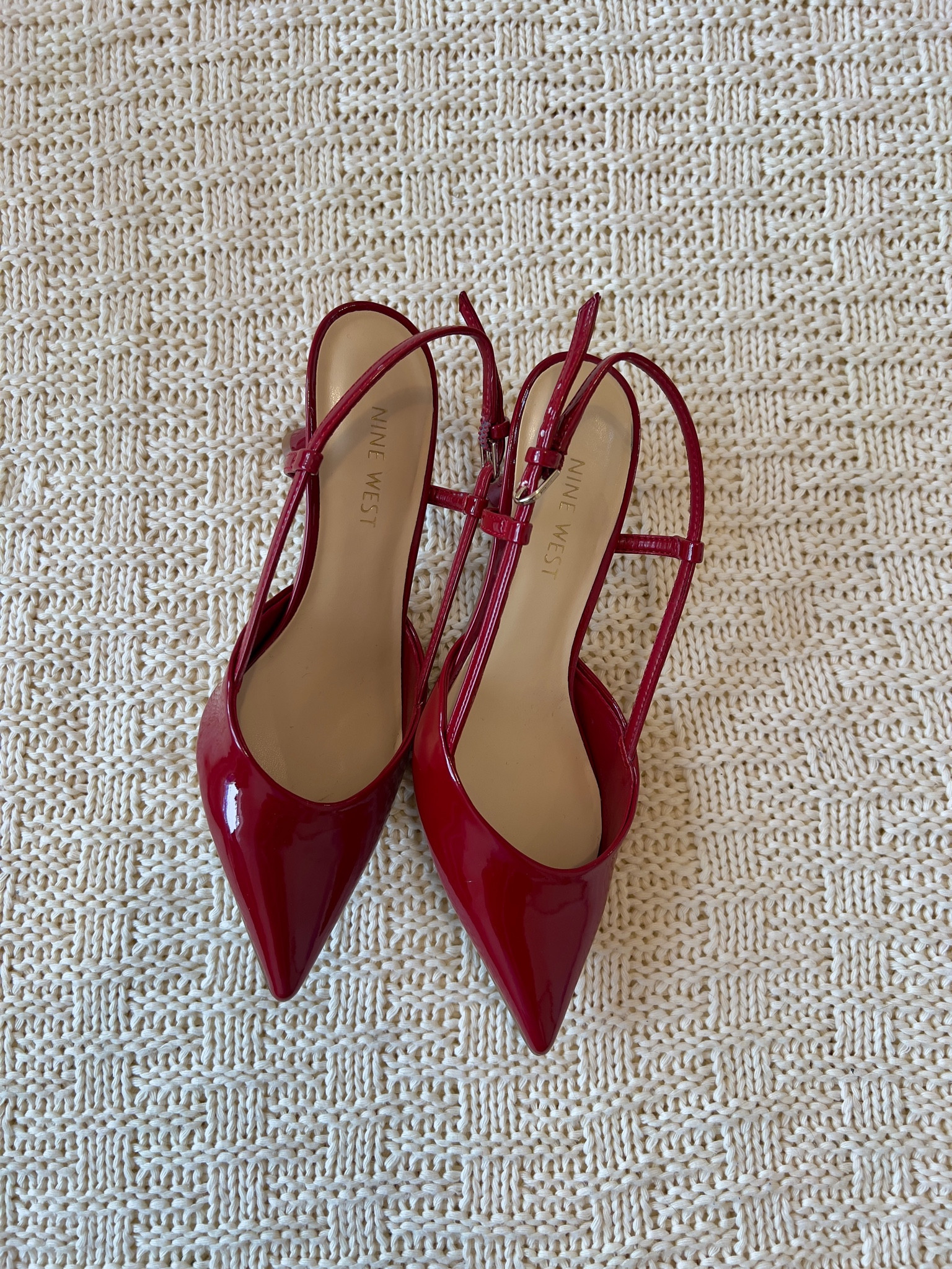 Red kitten heels 💌

#LTKShoeCrush #LTKFallSale #LTKFindsUnder100