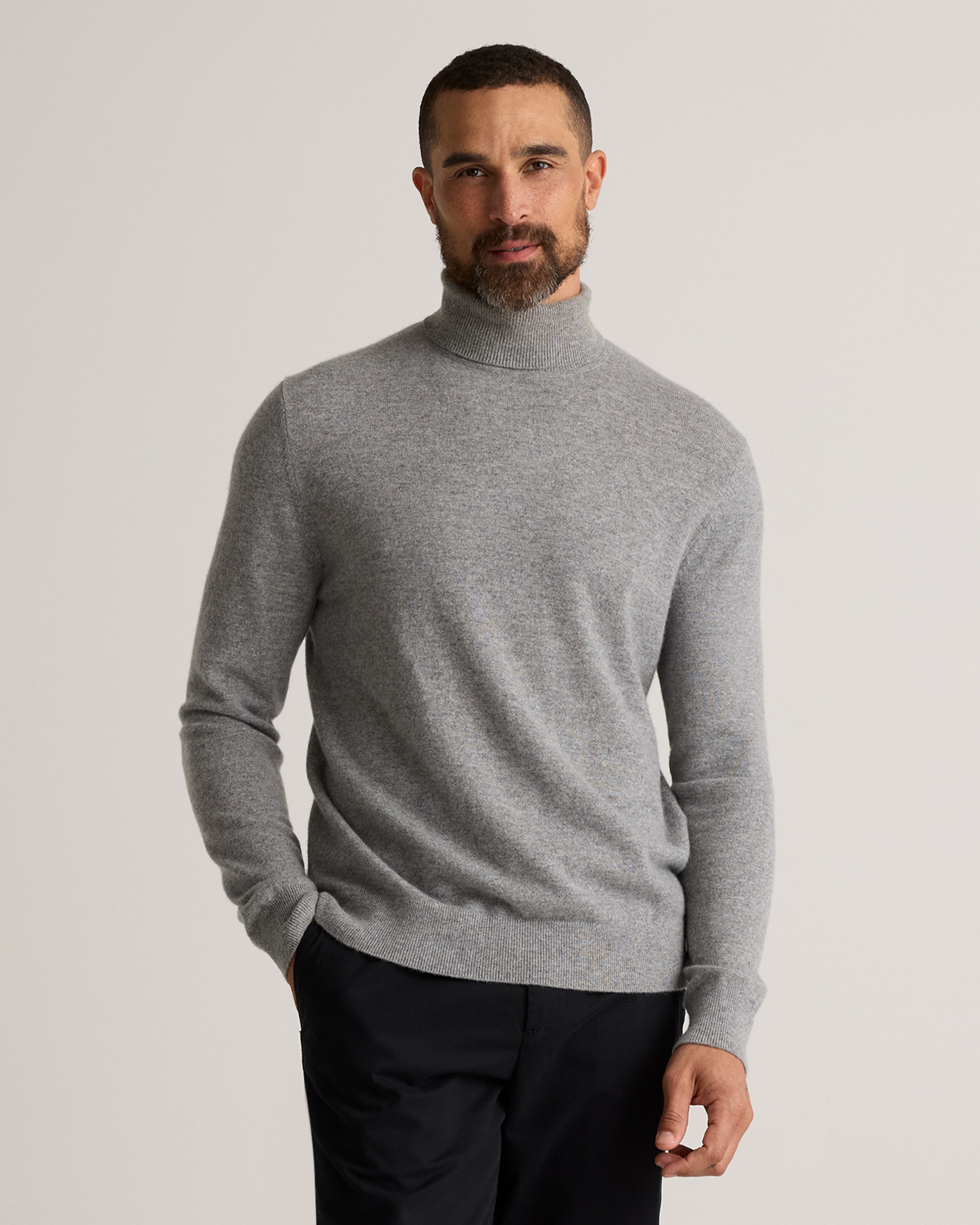 Quince | Men's Mongolian Cashmere Sweater in Heather Grey, Size Small | Quince